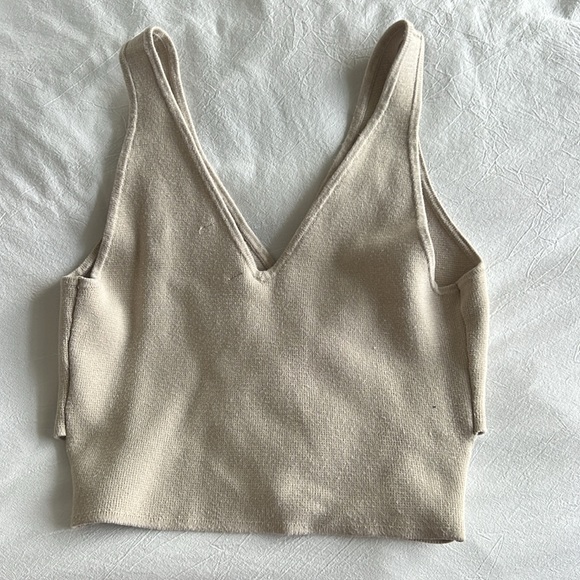 Abercrombie Knit Crop Top - Picture 3 of 4